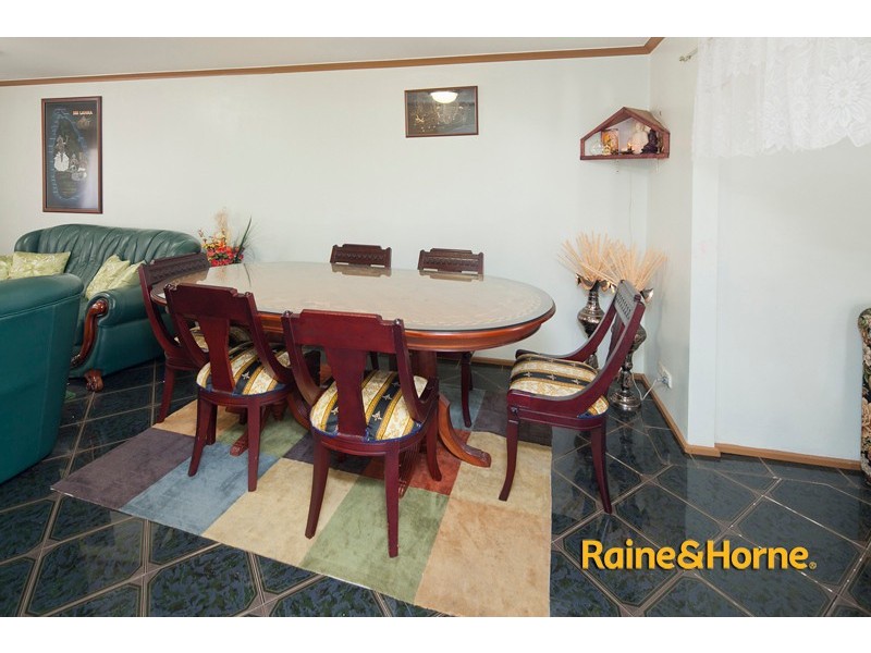25 Endeavour Drive, Cranbourne North VIC 3977