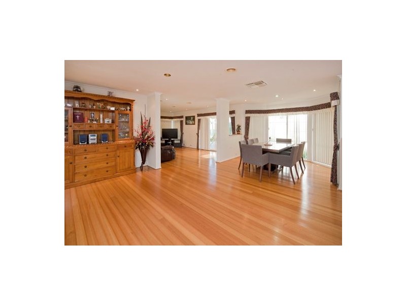 72 Littlecroft Avenue, Narre Warren South VIC 3805