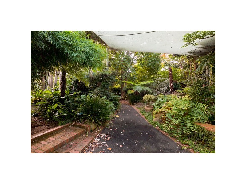 328 Pound Road, Narre Warren South VIC 3805