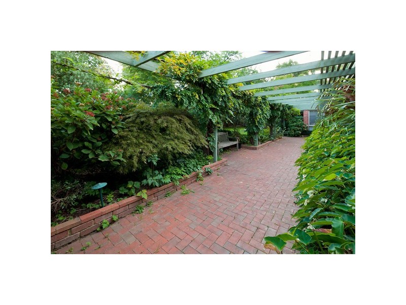 328 Pound Road, Narre Warren South VIC 3805