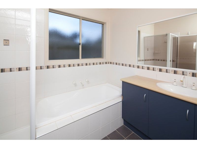 3 Taunton Court, Narre Warren South VIC 3805