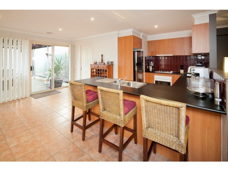 5 Provence Place, Narre Warren South VIC 3805