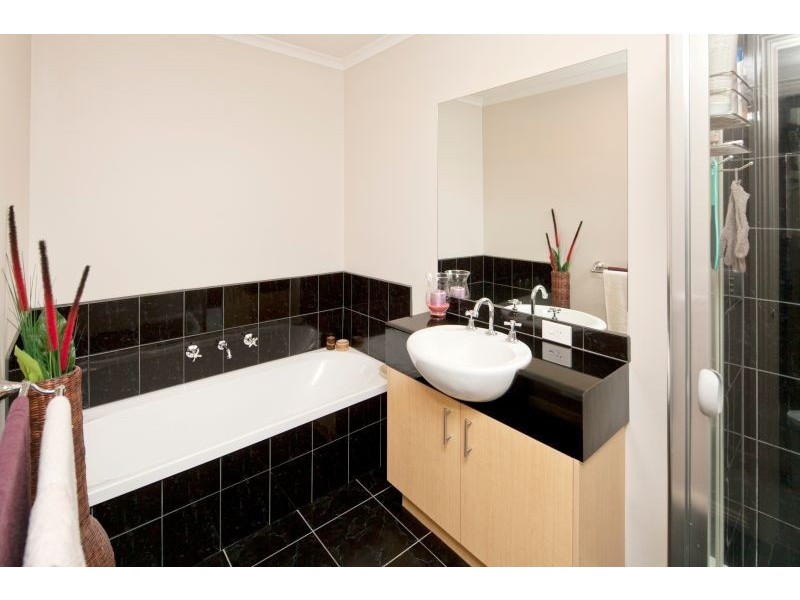 5 Provence Place, Narre Warren South VIC 3805