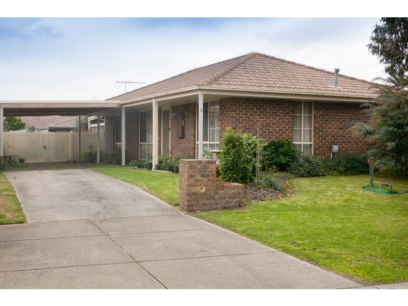 5 Glenleigh Court, Cranbourne North VIC 3977