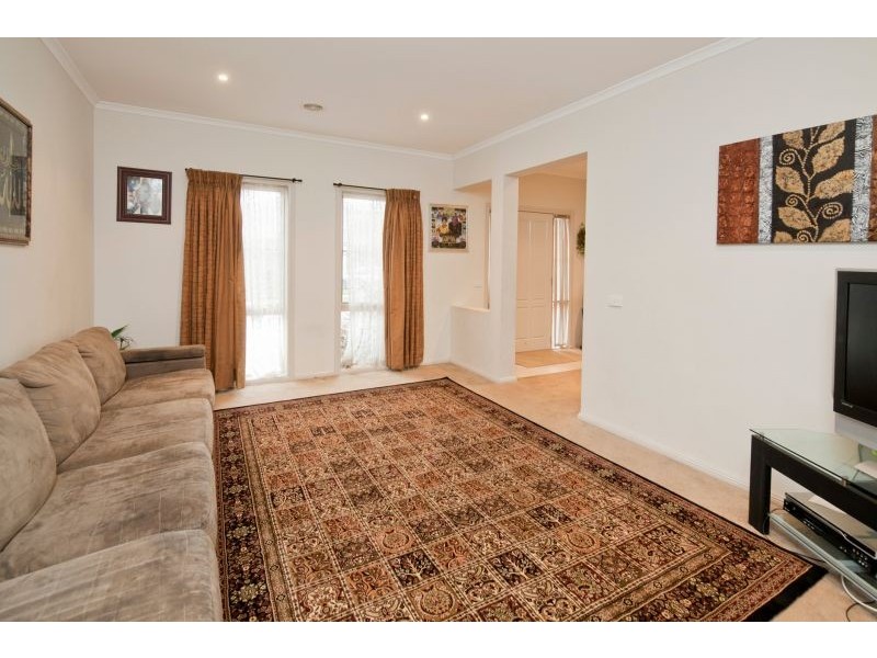 15 Penrose Drive, Narre Warren South VIC 3805