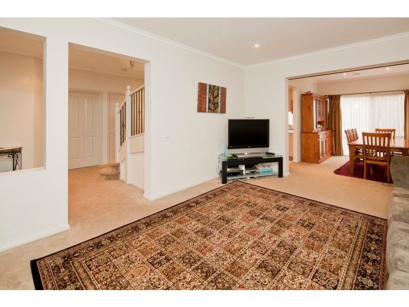 15 Penrose Drive, Narre Warren South VIC 3805