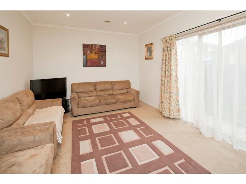 15 Penrose Drive, Narre Warren South VIC 3805