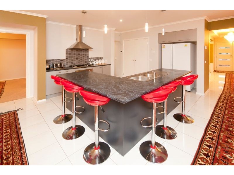13 Ernest Crescent, Narre Warren South VIC 3805