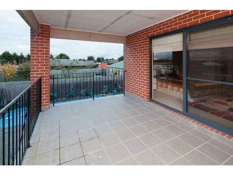 13 Ernest Crescent, Narre Warren South VIC 3805