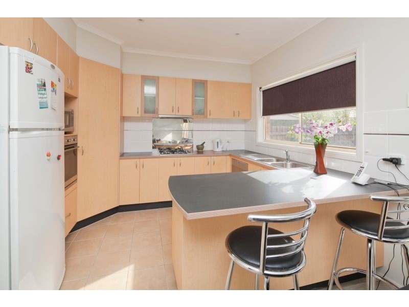 28 Amhurst Drive, Narre Warren South VIC 3805