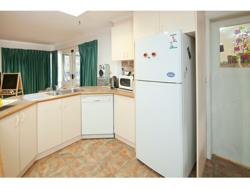 10 Prospect Hill Rd, Narre Warren VIC 3805