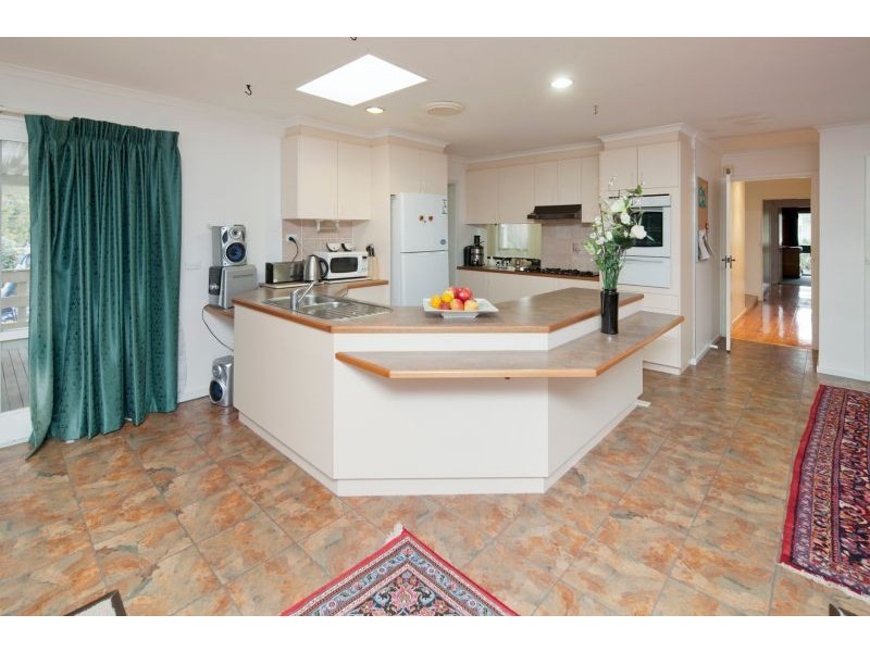 10 Prospect Hill Rd, Narre Warren VIC 3805