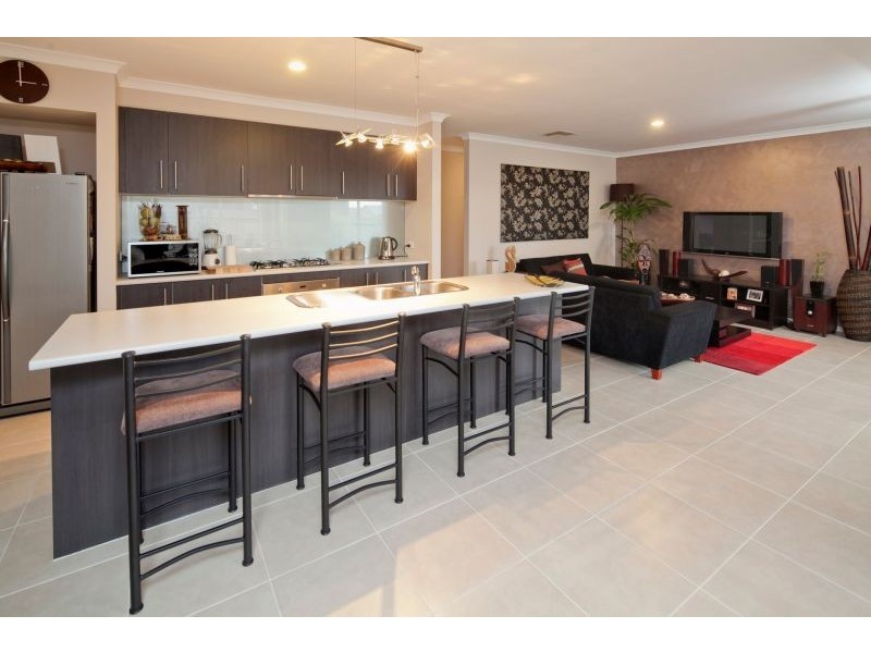 9 Buster Court, Narre Warren South VIC 3805