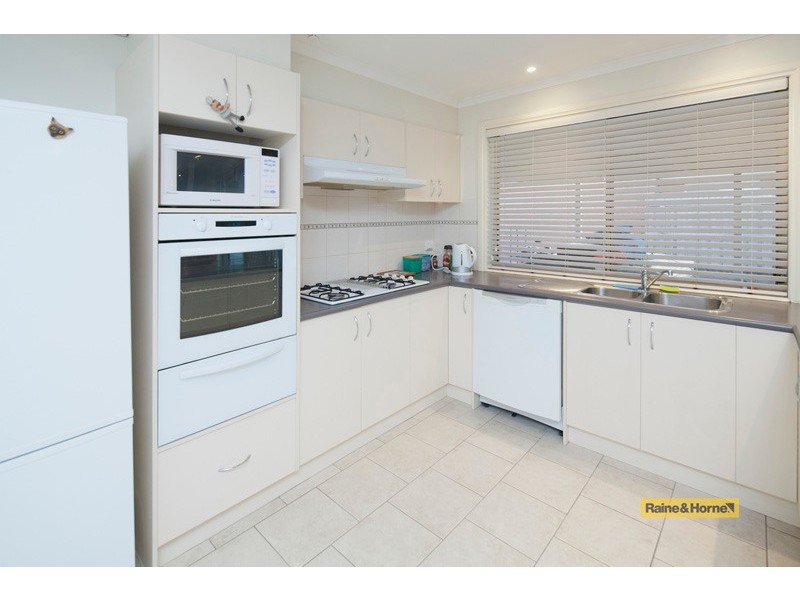 6 Jude Place, Narre Warren South VIC 3805