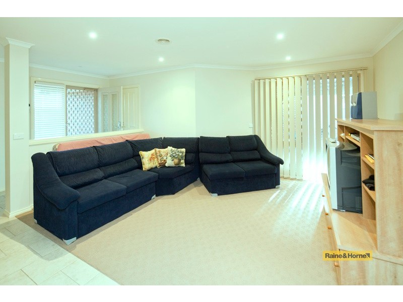 6 Jude Place, Narre Warren South VIC 3805