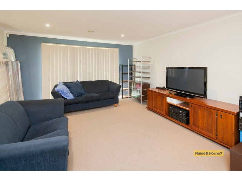 6 Jude Place, Narre Warren South VIC 3805