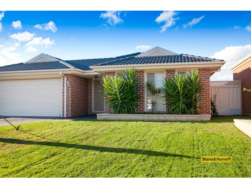 6 Jude Place, Narre Warren South VIC 3805