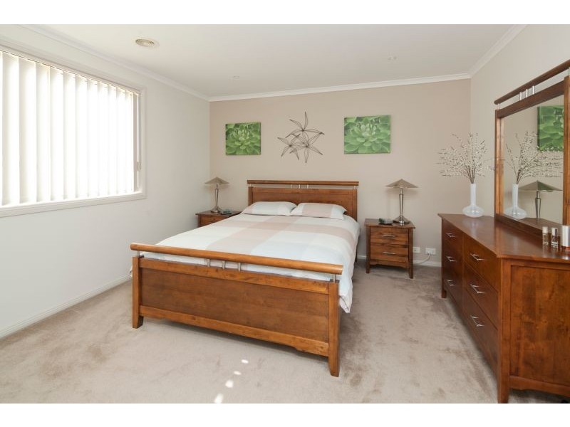 14 Penrose Drive, Narre Warren South VIC 3805