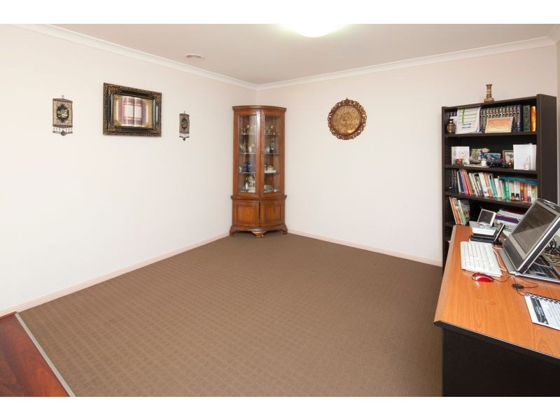 8 Buster Court, Narre Warren South VIC 3805
