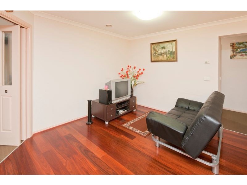 8 Buster Court, Narre Warren South VIC 3805