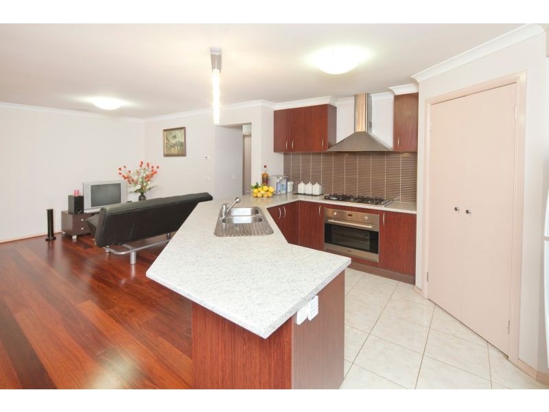 8 Buster Court, Narre Warren South VIC 3805