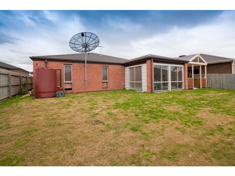 8 Buster Court, Narre Warren South VIC 3805