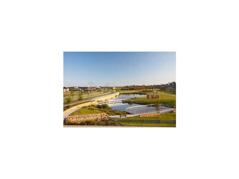 LOT 1552 Barter Crescent, Cranbourne East VIC 3977