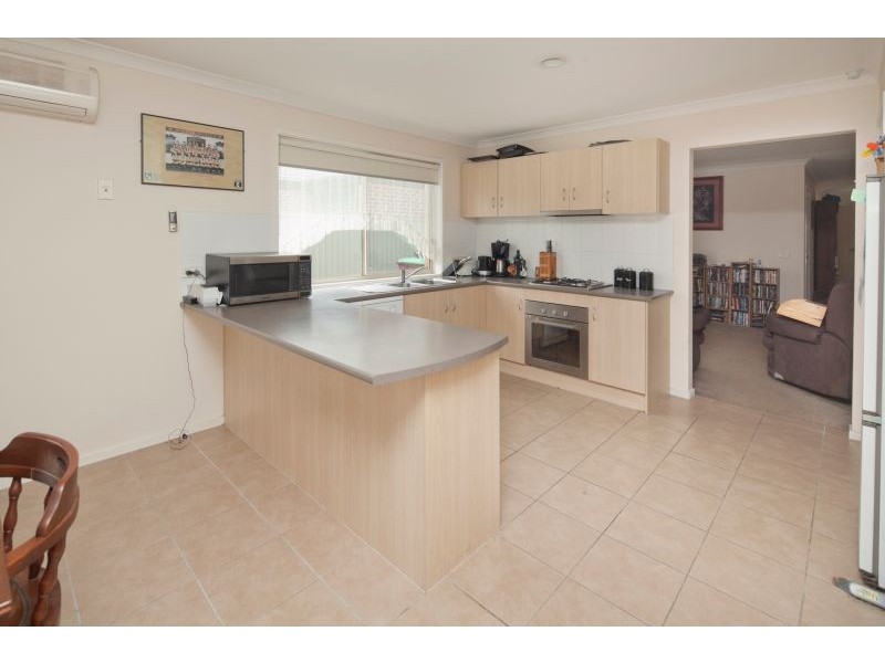 23 Archers Field Drive, Cranbourne East VIC 3977