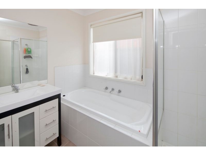 23 Archers Field Drive, Cranbourne East VIC 3977