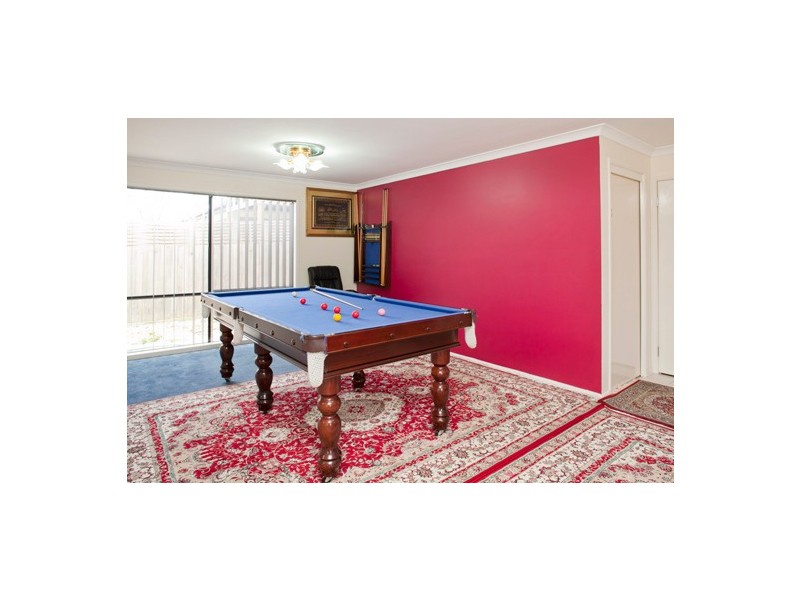 6 Blandford Crescent, Narre Warren South VIC 3805