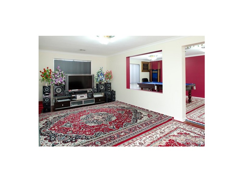 6 Blandford Crescent, Narre Warren South VIC 3805