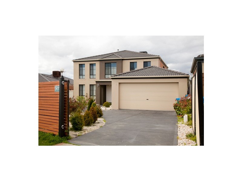 6 Blandford Crescent, Narre Warren South VIC 3805