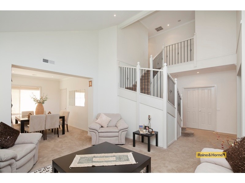 45 Amhurst Drive, Narre Warren South VIC 3805