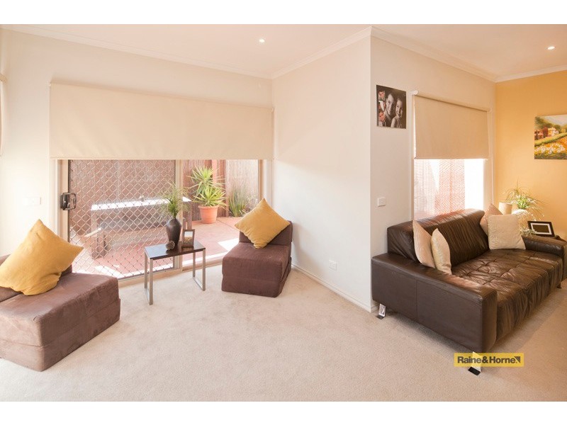 45 Amhurst Drive, Narre Warren South VIC 3805