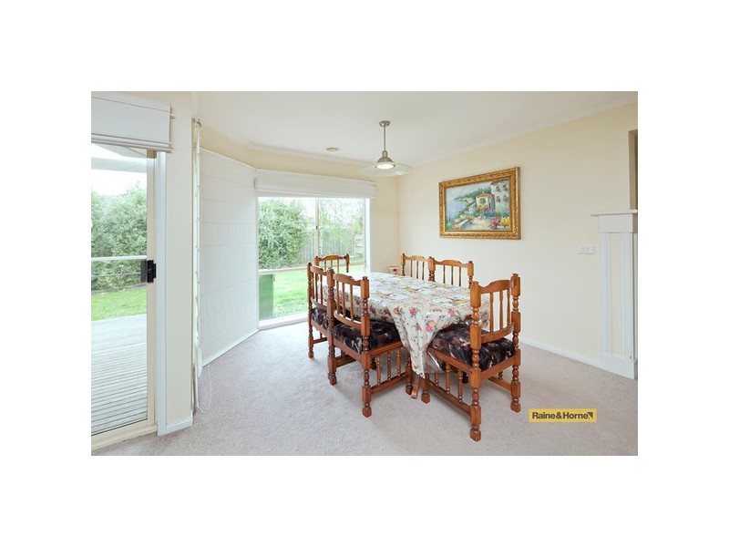 64 Galloway Drive, Narre Warren South VIC 3805