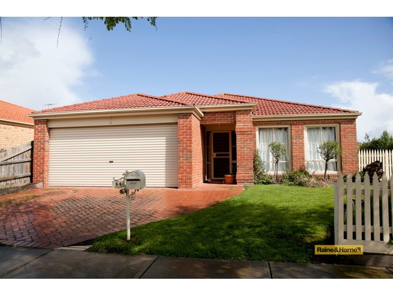 64 Galloway Drive, Narre Warren South VIC 3805