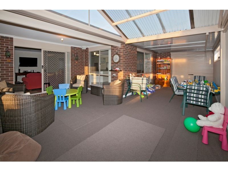 13 Bronson Circuit, Cranbourne North VIC 3977