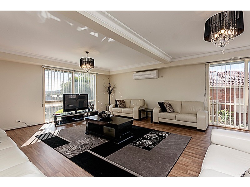 6 Norisha Court, Dandenong North VIC 3175