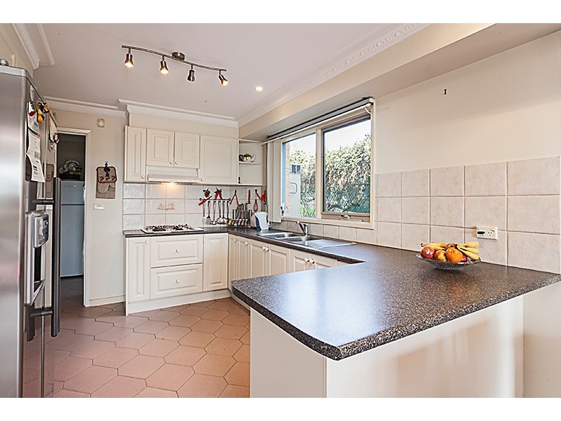 6 Norisha Court, Dandenong North VIC 3175