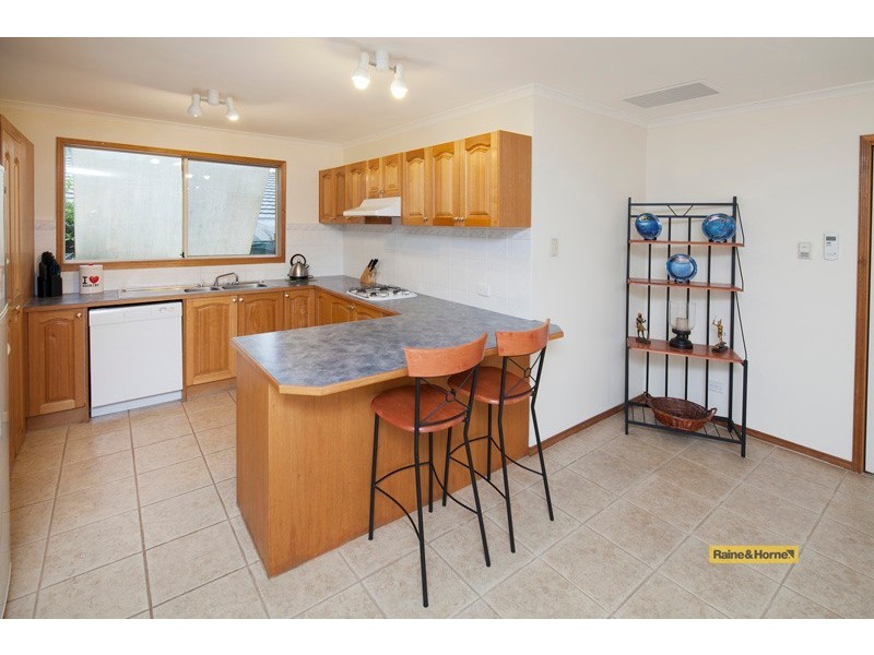 11 Teal Court, Narre Warren South VIC 3805