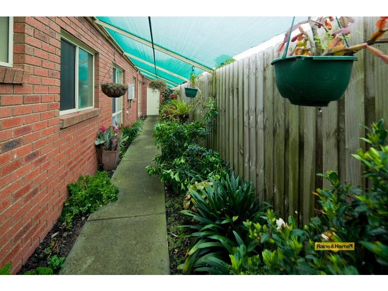 27 Littlecroft Avenue, Narre Warren South VIC 3805