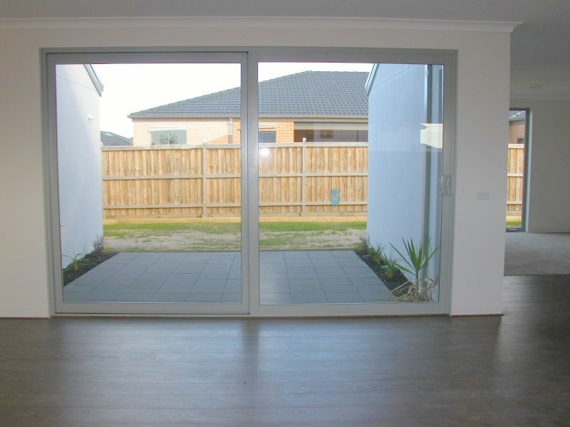 37  Donohue Street, Cranbourne East VIC 3977