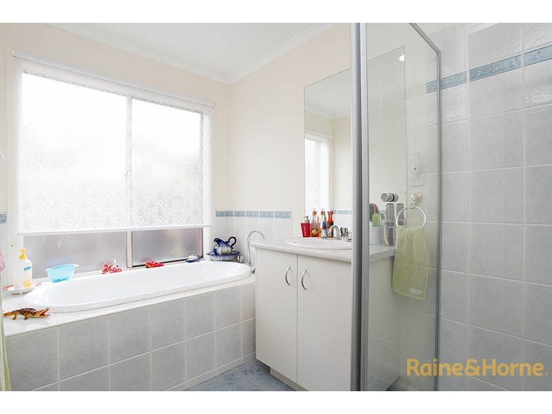 18 Drovers Retreat, Narre Warren South VIC 3805