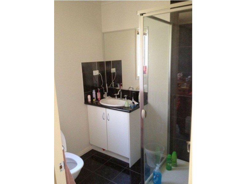 8 Ivory Drive, Pakenham VIC 3810