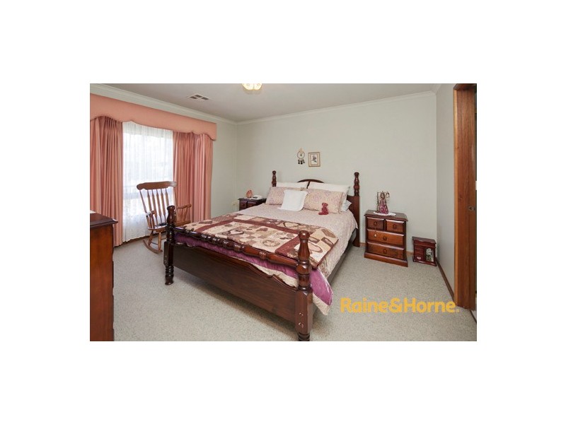 18 Dewsbury Court, Narre Warren South VIC 3805