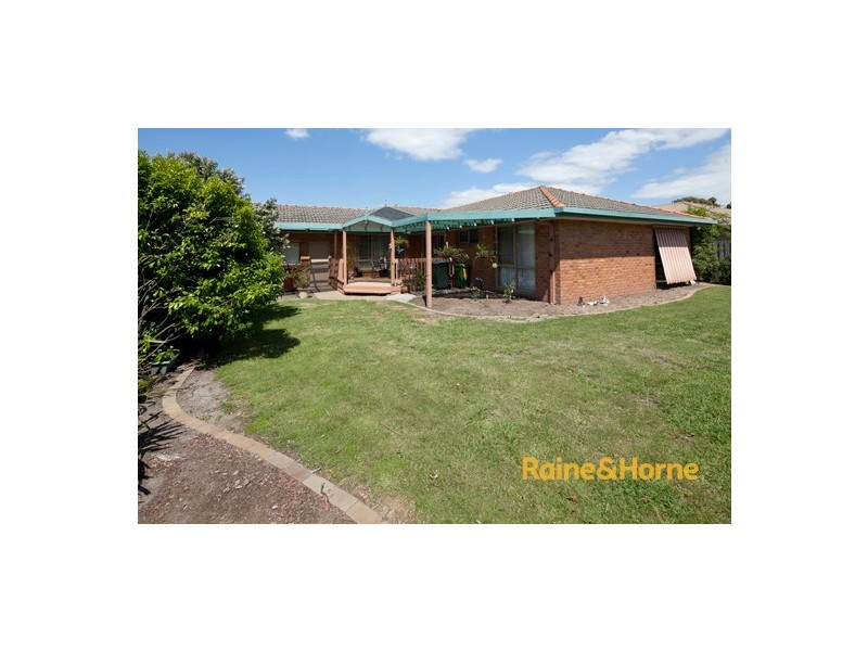 18 Dewsbury Court, Narre Warren South VIC 3805