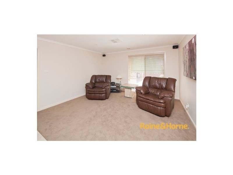 8 Cherrywood Way, Narre Warren South VIC 3805