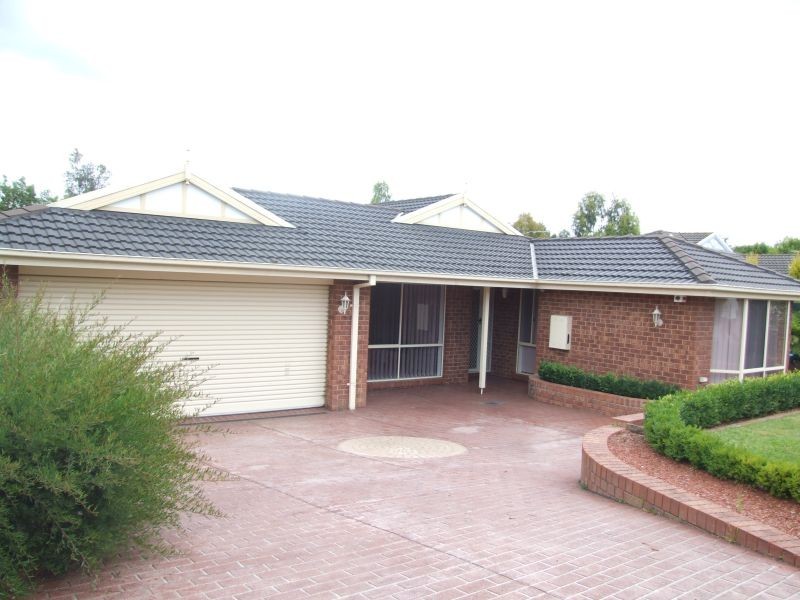 23 Sandalwood Drive, Narre Warren VIC 3805