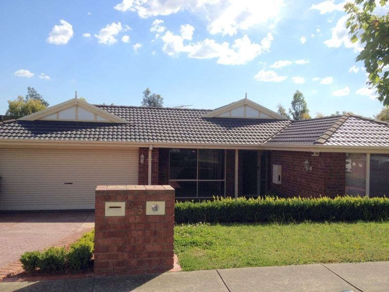 23 Sandalwood Drive, Narre Warren VIC 3805