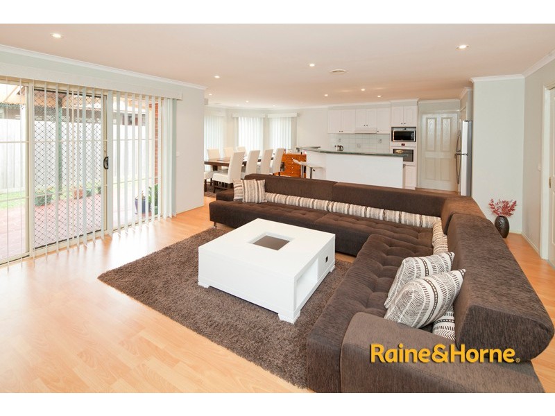 24 Bella Cres, Hallam VIC 3803